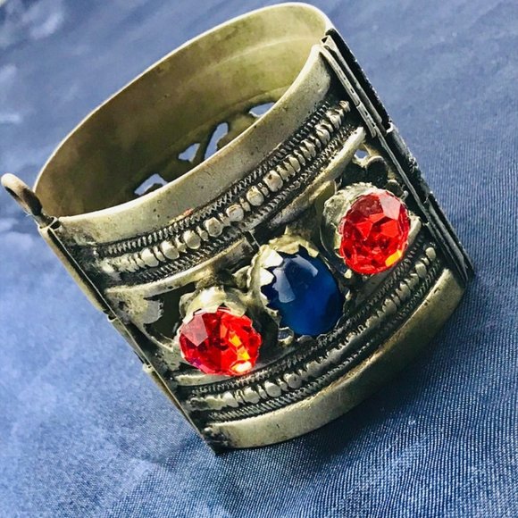 Single Red and Blue Glass Stone Cuff Bracelet, Nomadic Bracelet, Vintage Cuff - Picture 2 of 10